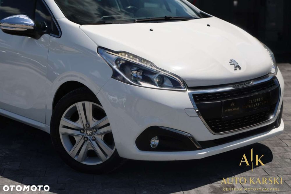 Peugeot 208 - 13
