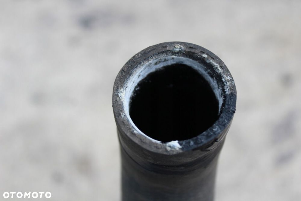 WĄŻ RURA POWIETRZA INTERCOOLERA AURIS I 1.4 D4D - 9