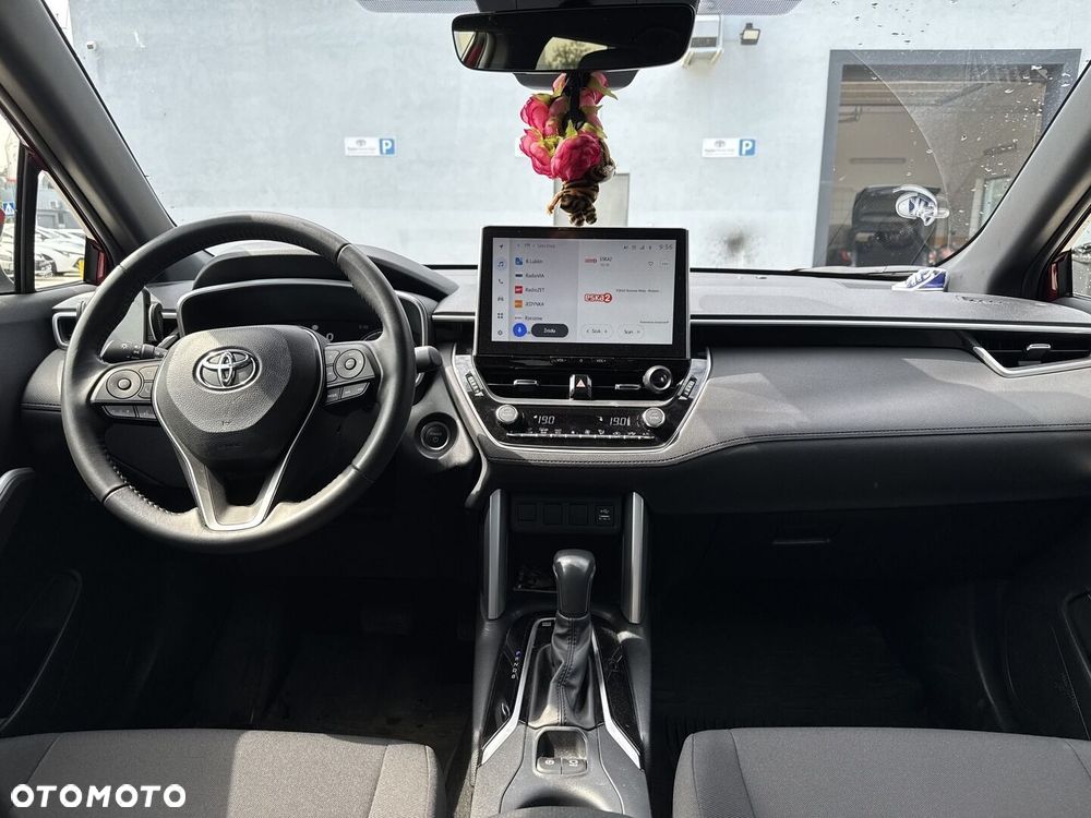 Toyota Corolla Cross - 11