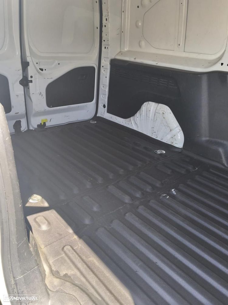 Opel Combo 1.5 D - 4