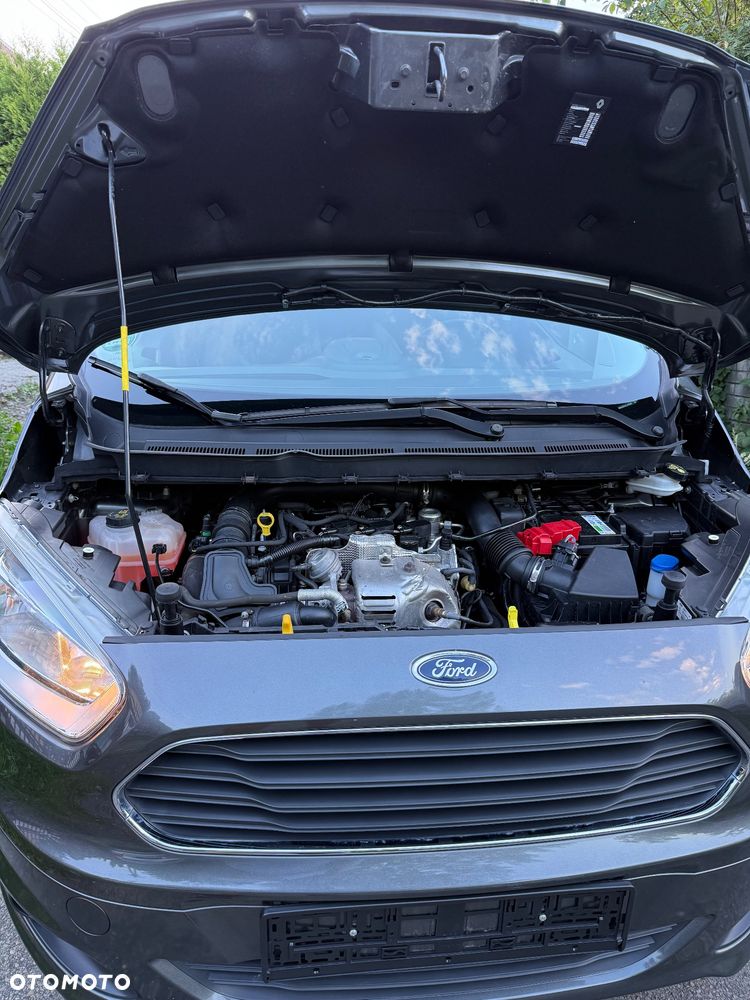 Ford Courier - 30