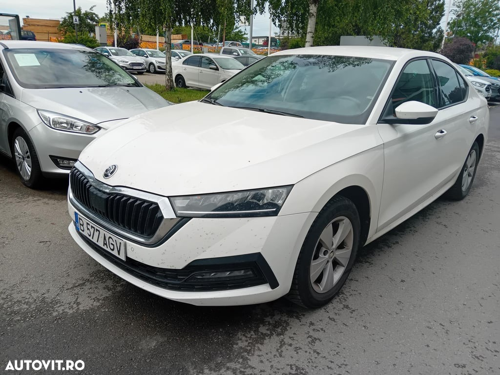Skoda Octavia Combi 1.5 TSI DSG Mild Hybrid Ambition - 2