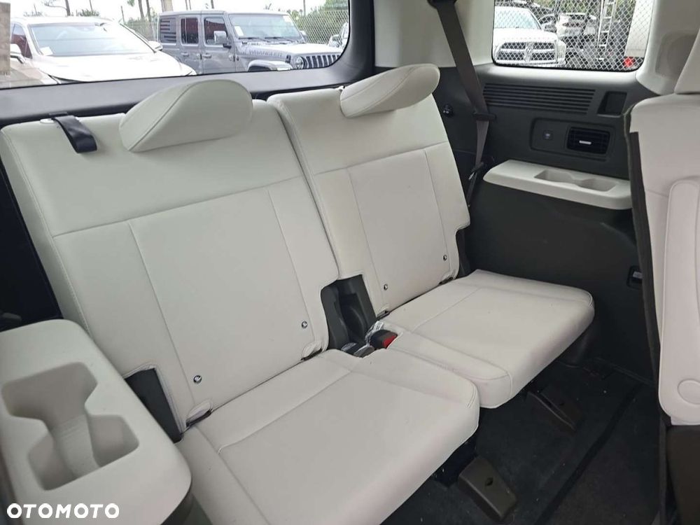 Hyundai Santa Fe - 18