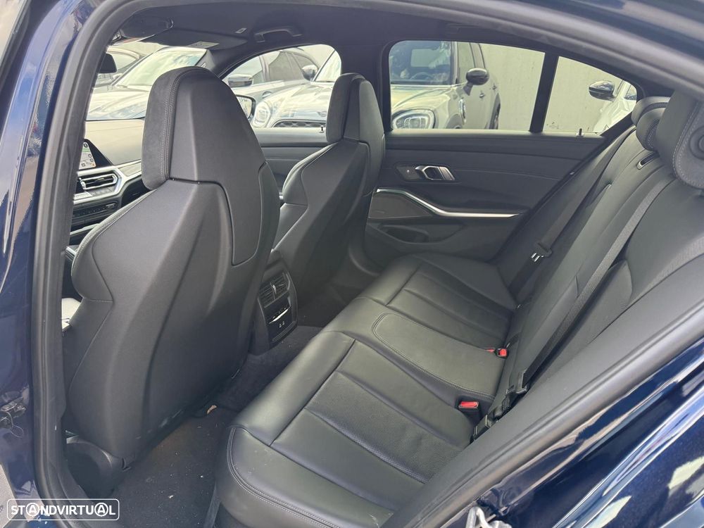 BMW M3 Competition xDrive - 7