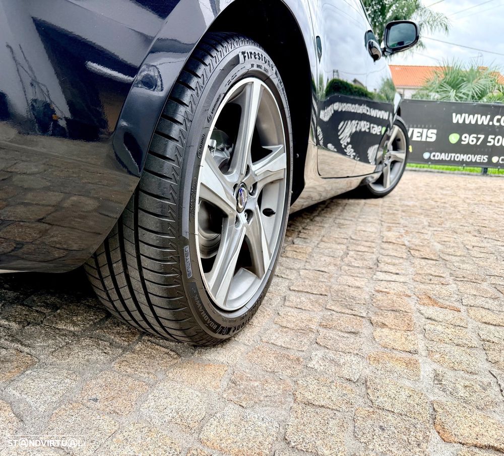 Volvo V40 1.6 D2 R-Design - 19
