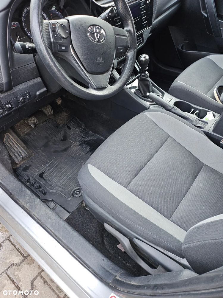 Toyota Auris 1.6 Active - 7