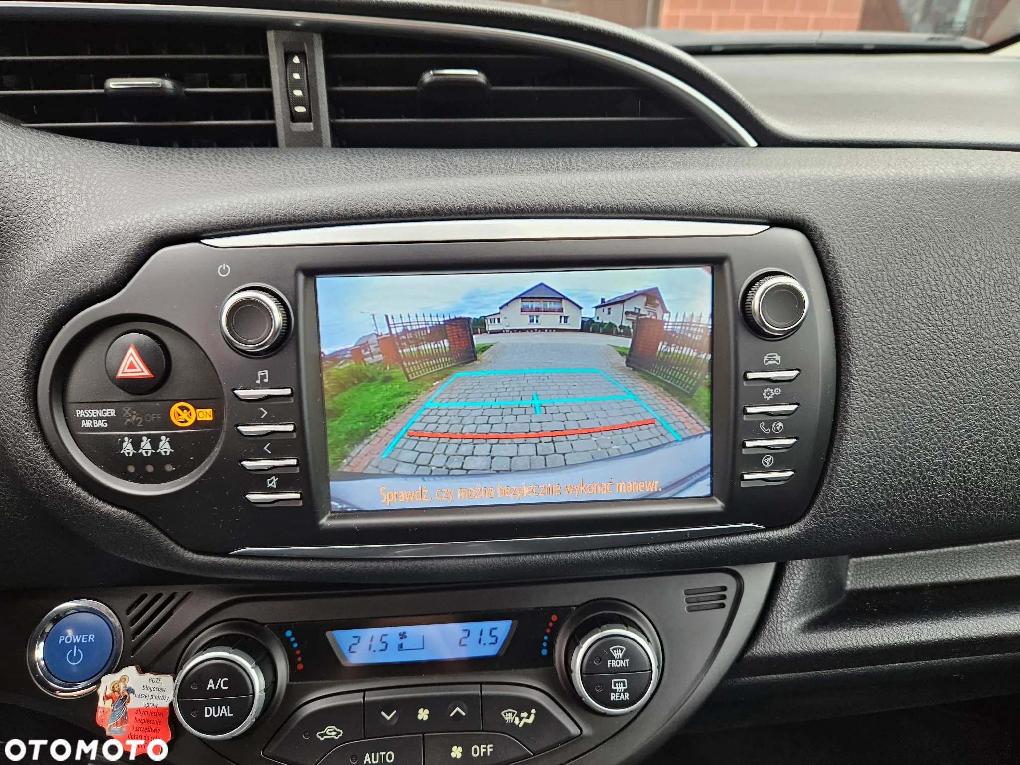 Toyota Yaris Hybrid 1.5 VVT-i Selection - 12