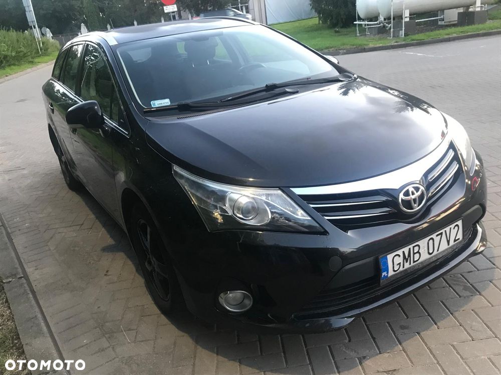 Toyota Avensis 1.8 Premium - 6