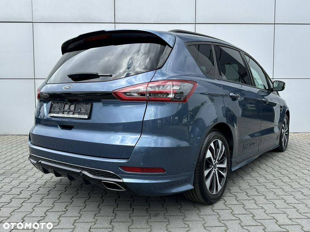 Ford S-Max - 10