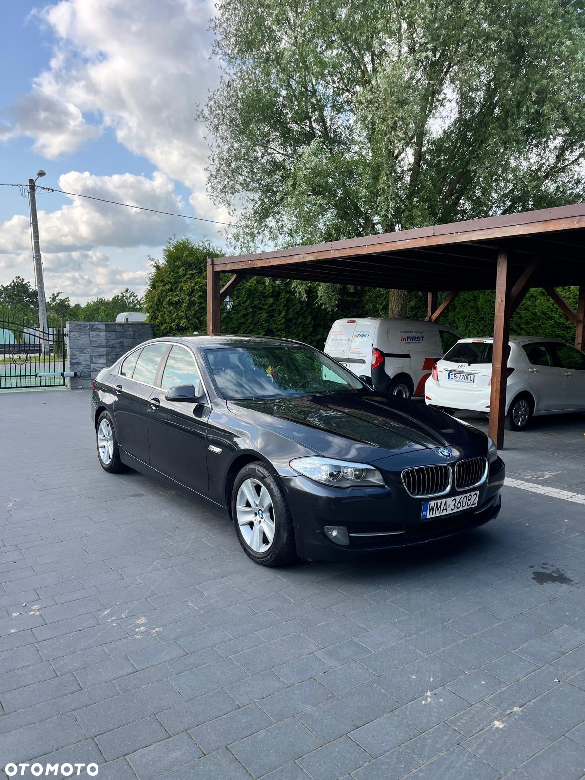 BMW Seria 5 - 11
