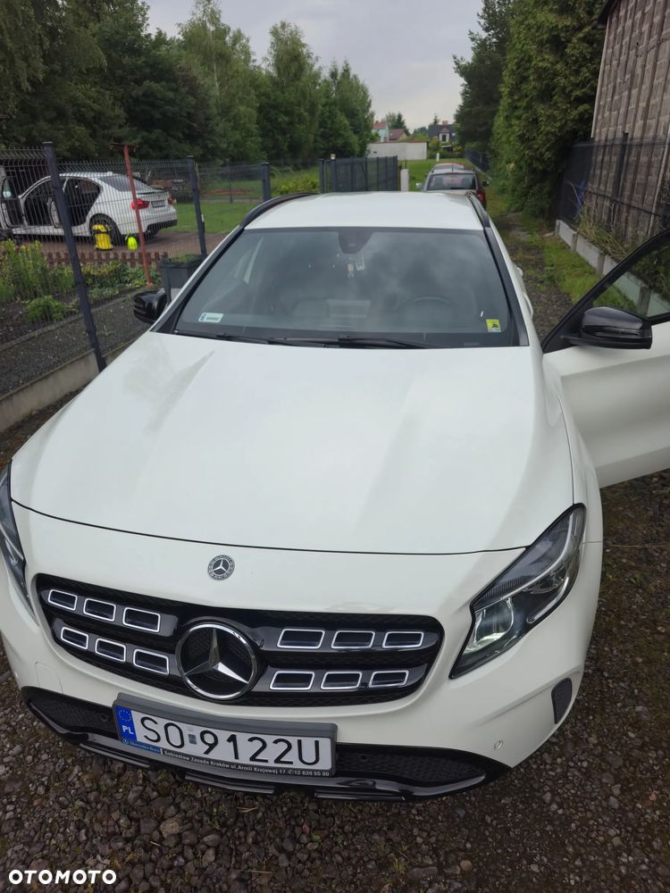 Mercedes-Benz GLA 250 4-Matic - 8