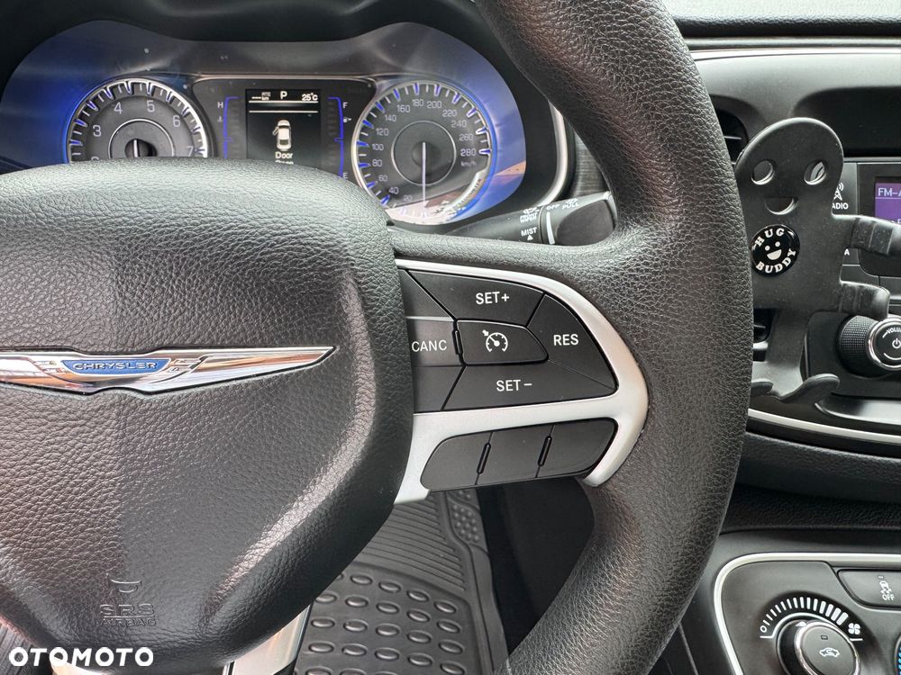 Chrysler 200 - 13