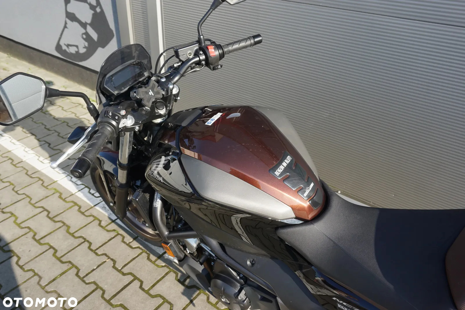 Honda NC - 16