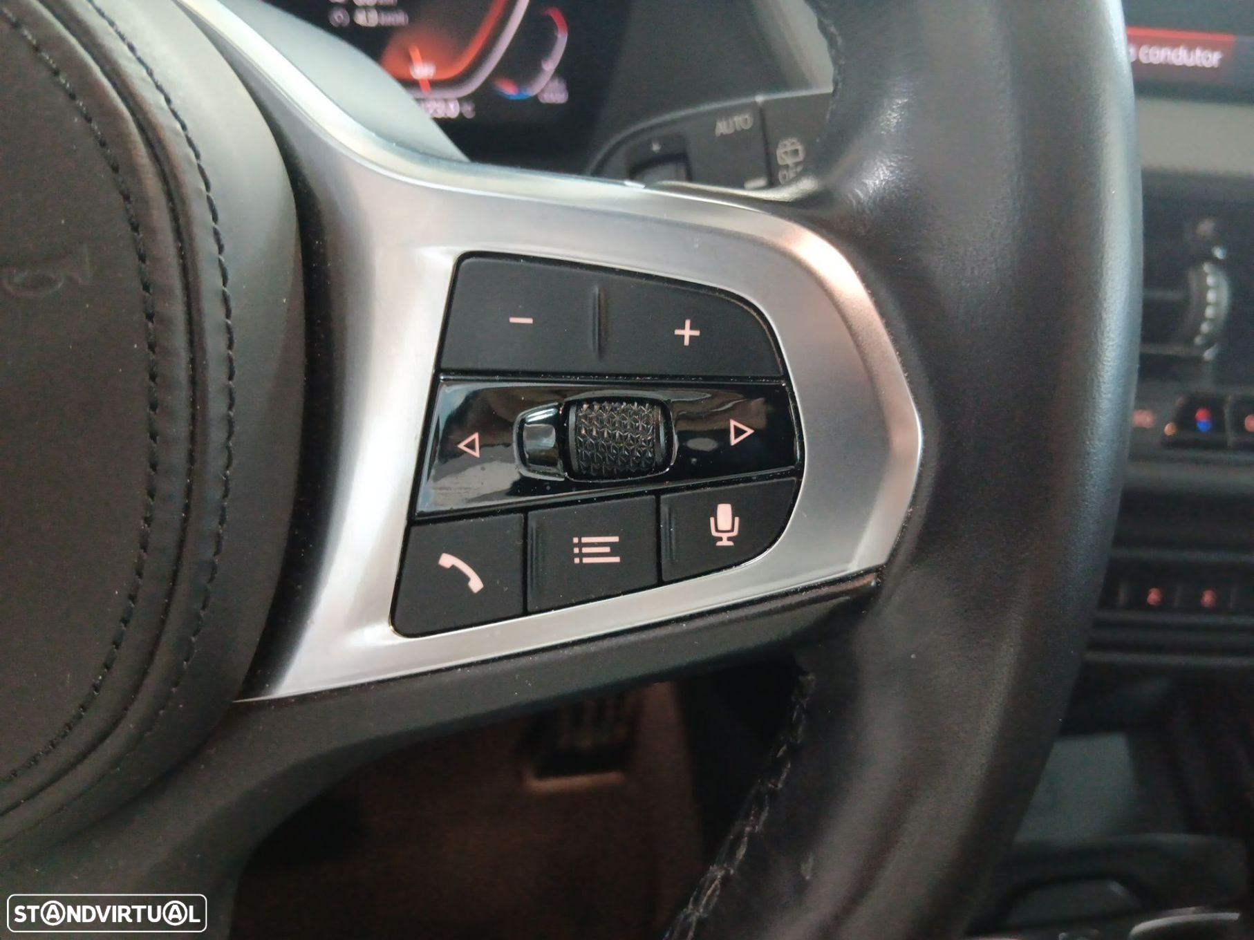 BMW 118 i Pack Desportivo M Auto - 21