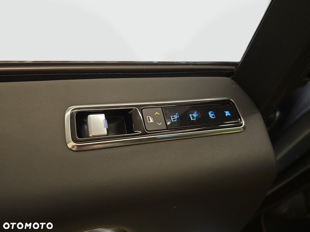 Land Rover Range Rover - 25