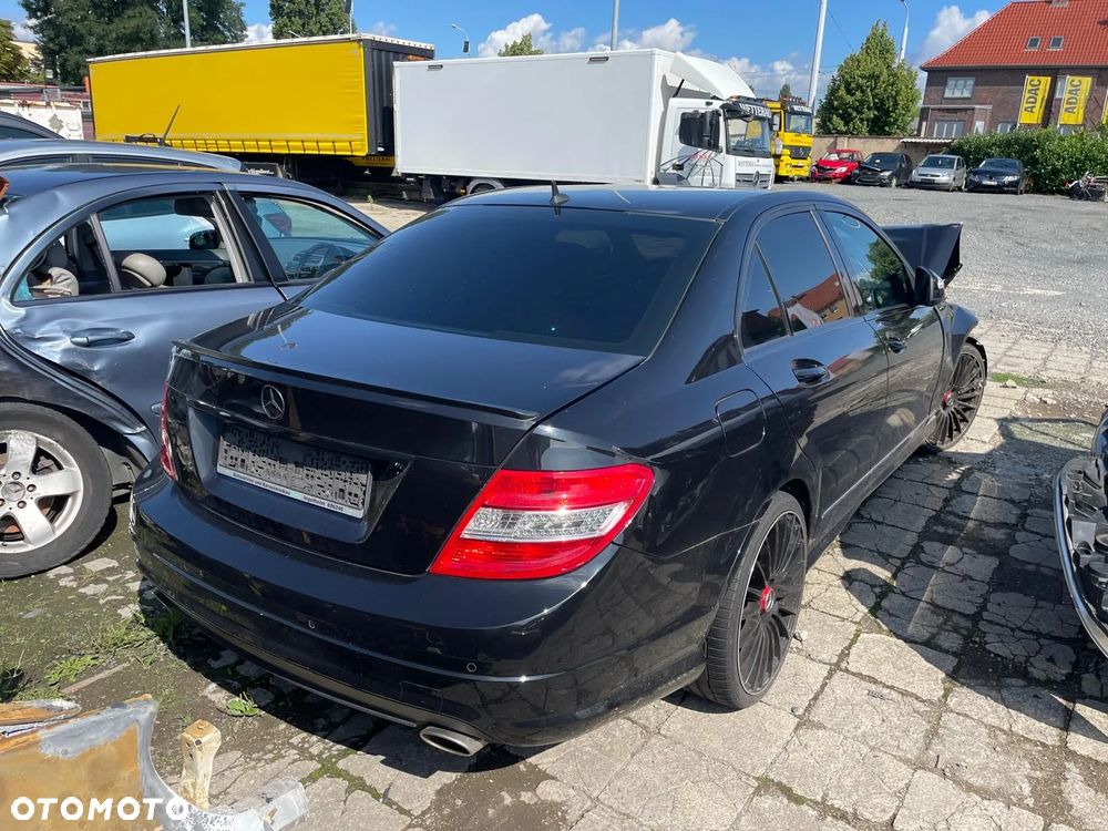 Mercedes-Benz Klasa C 300 7G-TRONIC Avantgarde - 3