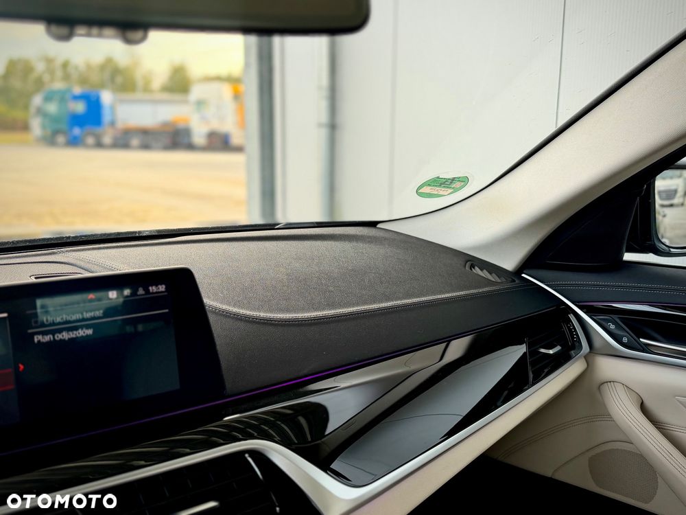 BMW Seria 5 540d xDrive mHEV Luxury Line - 30