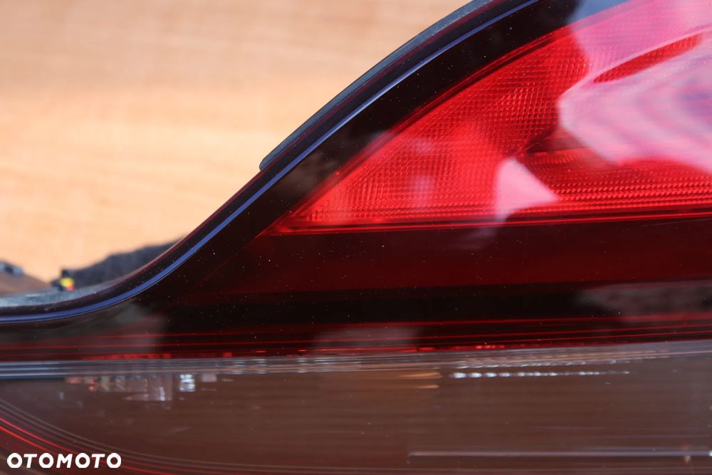 LAMPA PRAWY TYŁ PRAWA TYLNA W KLAPĘ LED OPEL ZAFIRA C EUROPA 39028600 - 4