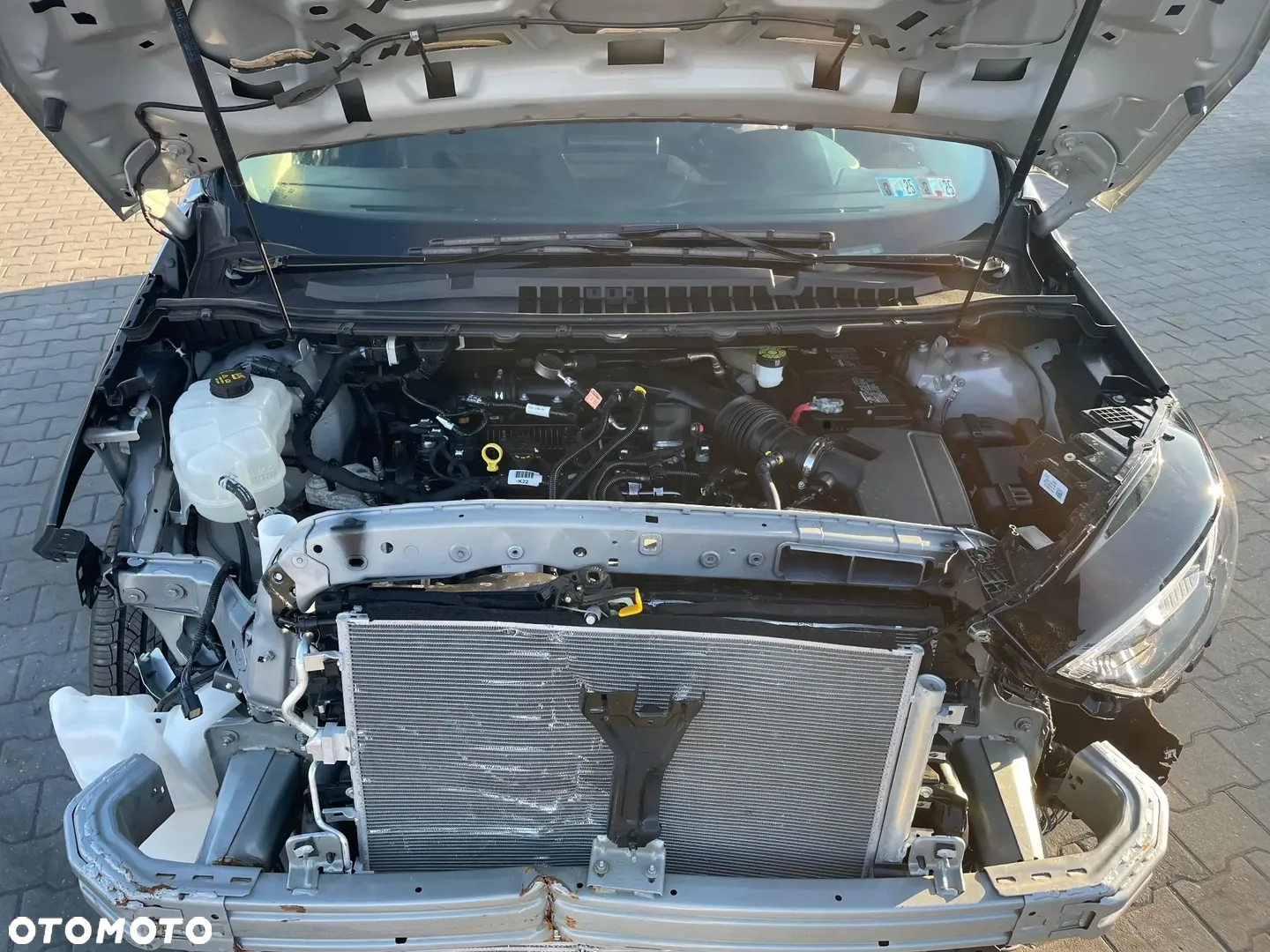 Ford Edge - 16