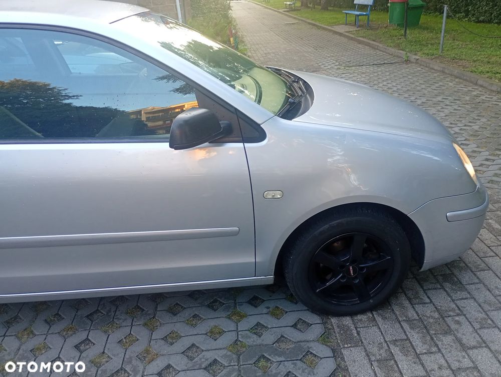 Volkswagen Polo 1.2 12V Comfortline - 4