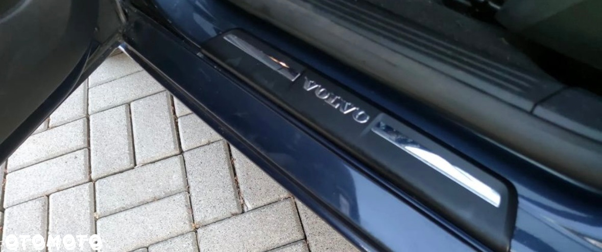 Volvo V40 D3 Momentum - 9