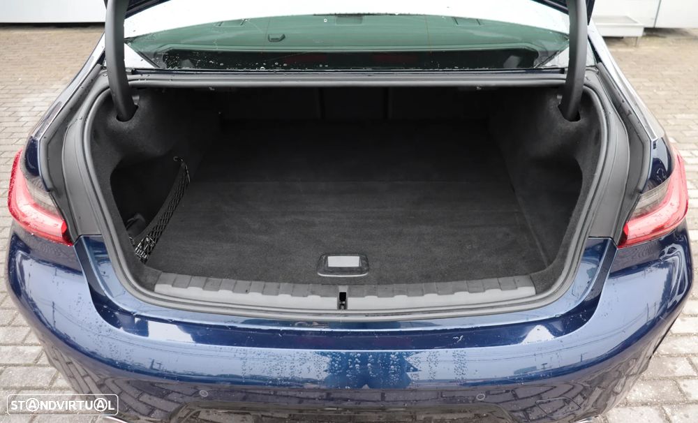 BMW 320 e Pack M Auto — fotografia 39