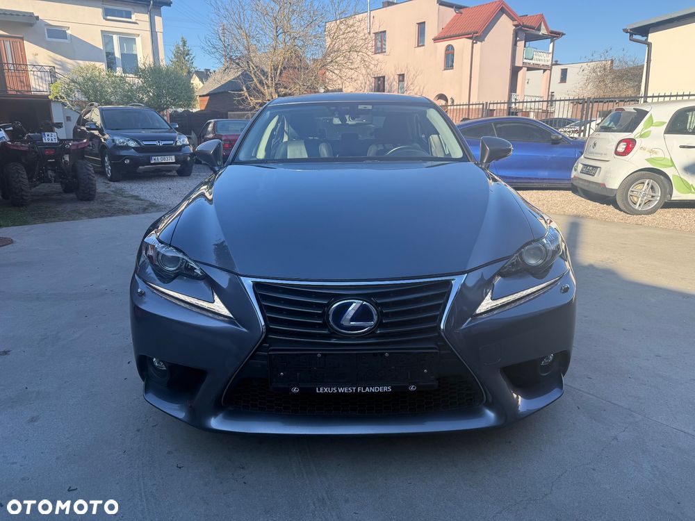 Lexus IS 300h Comfort EU6 - 4