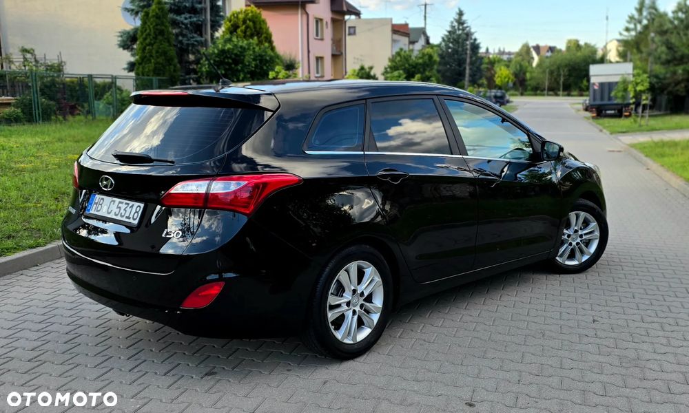 Hyundai i30 i30cw 1.4 Fifa World Cup Edition - 17