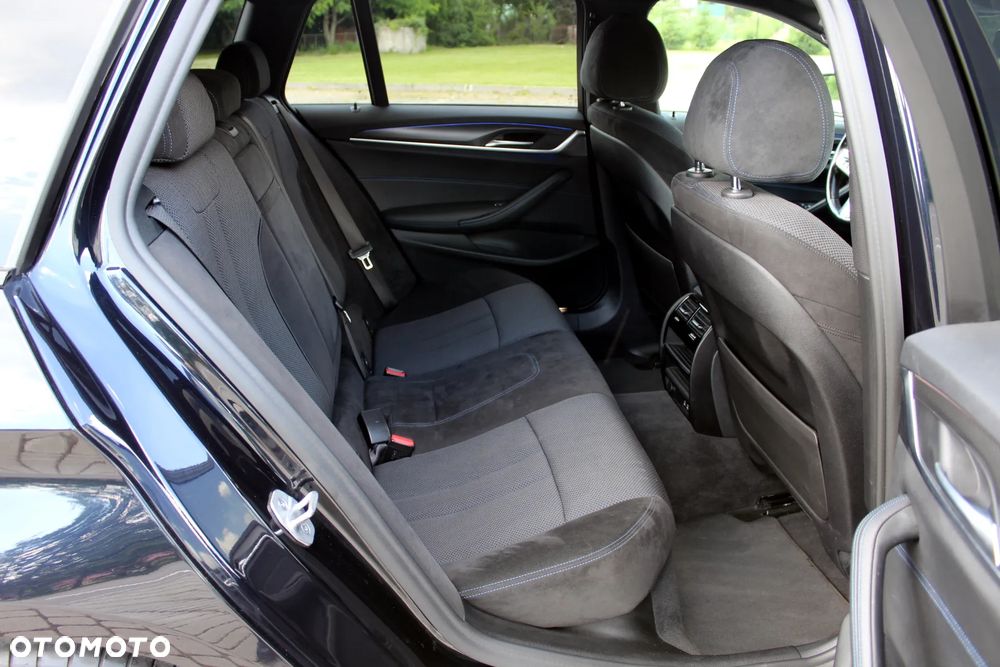 BMW Seria 5 520d xDrive M Sport sport - 19