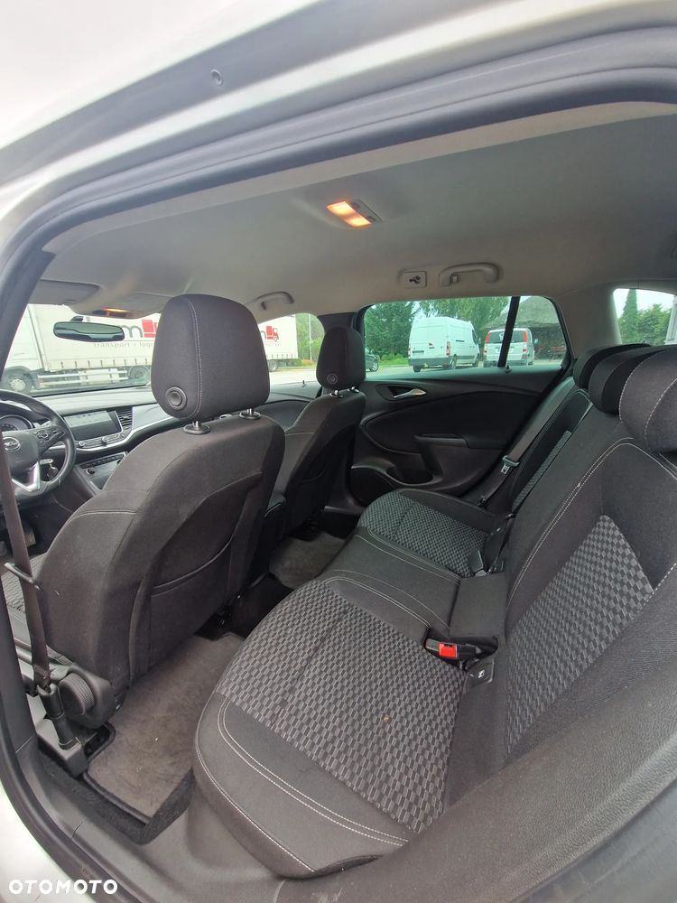 Opel Astra 1.6 CDTI Sport - 8