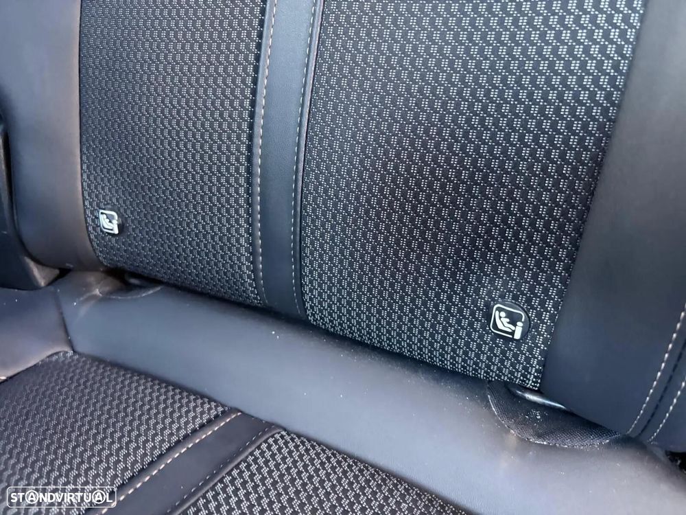 Peugeot 3008 1.6 Hybrid GT e-EAT8 - 57