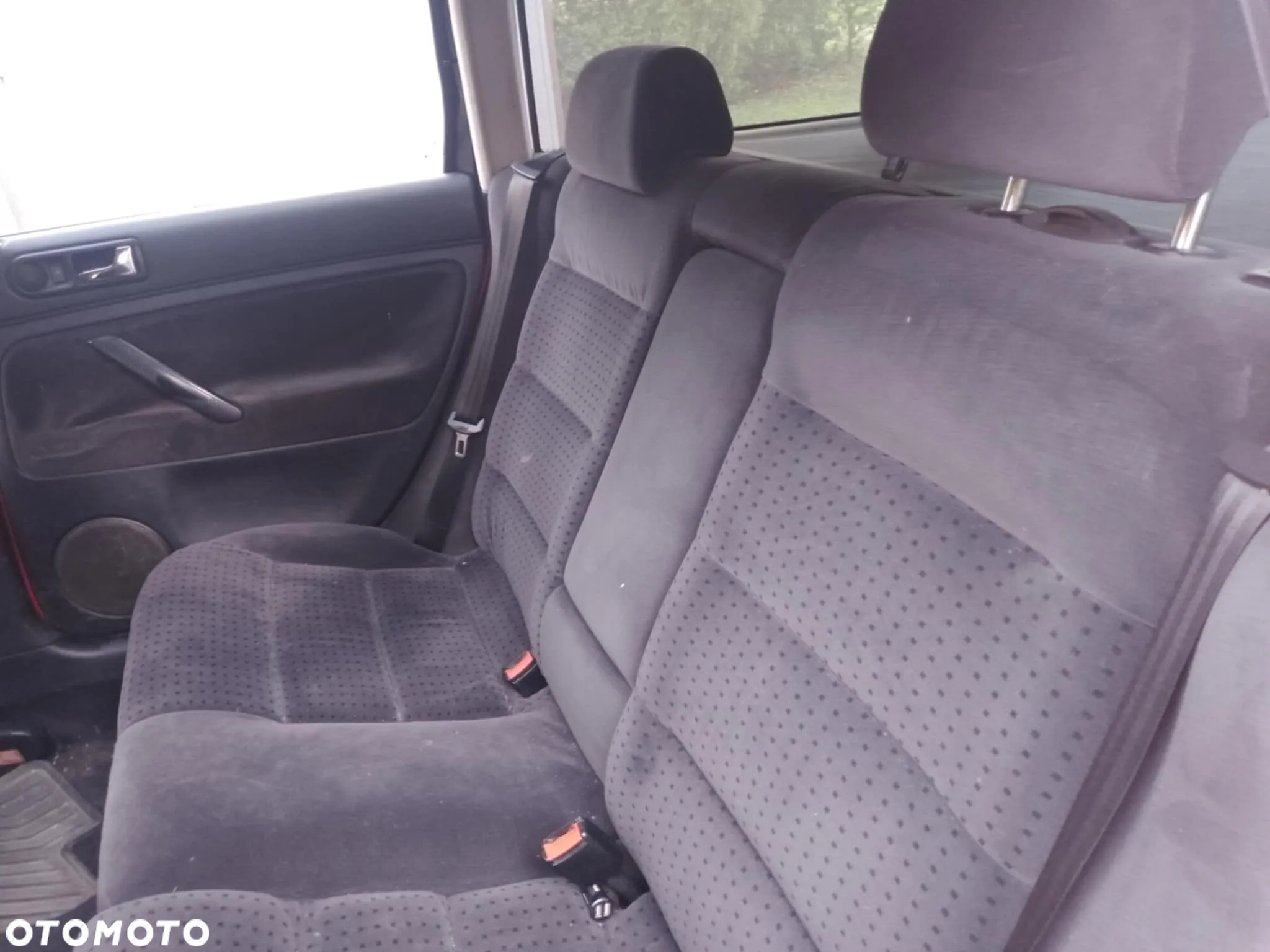 Volkswagen Passat - 10