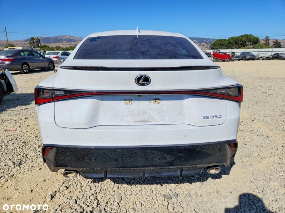Lexus IS - 5