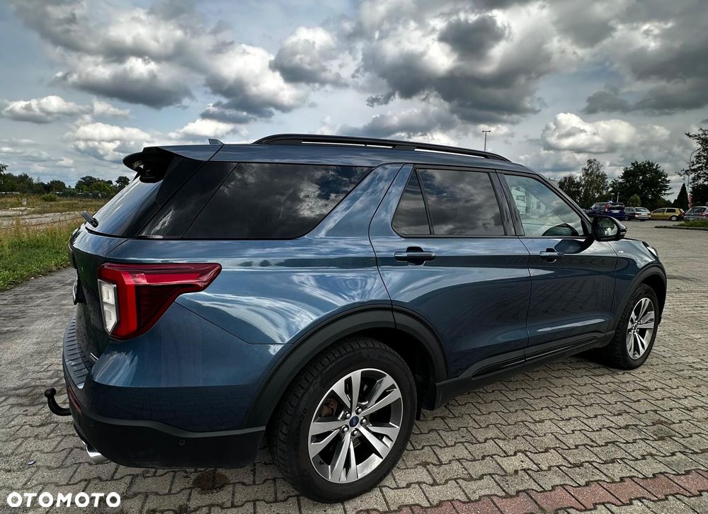 Ford Explorer - 11