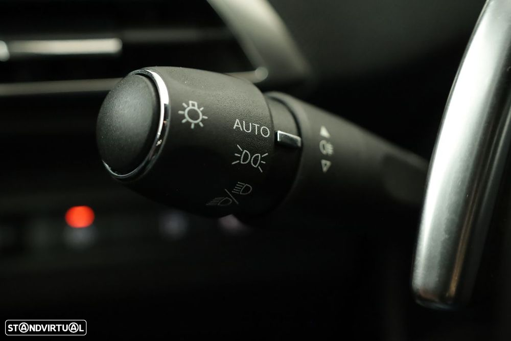 Peugeot 3008 1.6 Hybrid Allure Pack e-EAT8 - 16