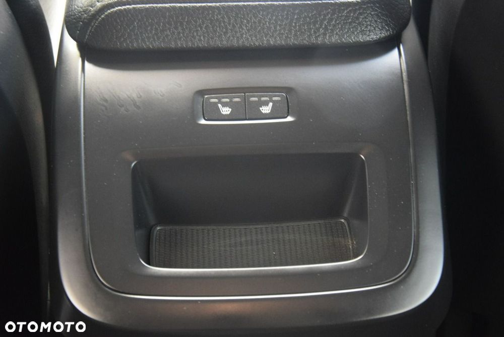 Volvo XC 60 D5 AWD Momentum - 37