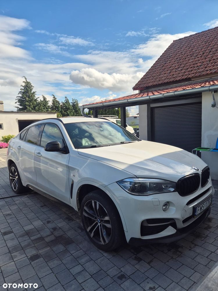 BMW X6M - 1