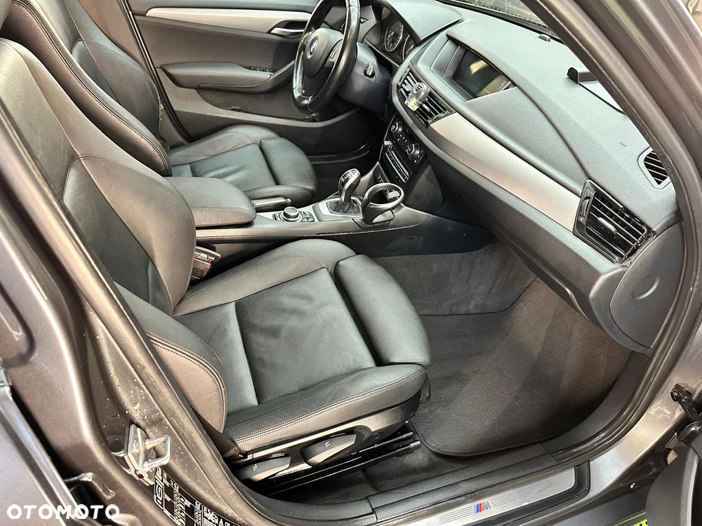 BMW X1 xDrive20d Sport Line - 12