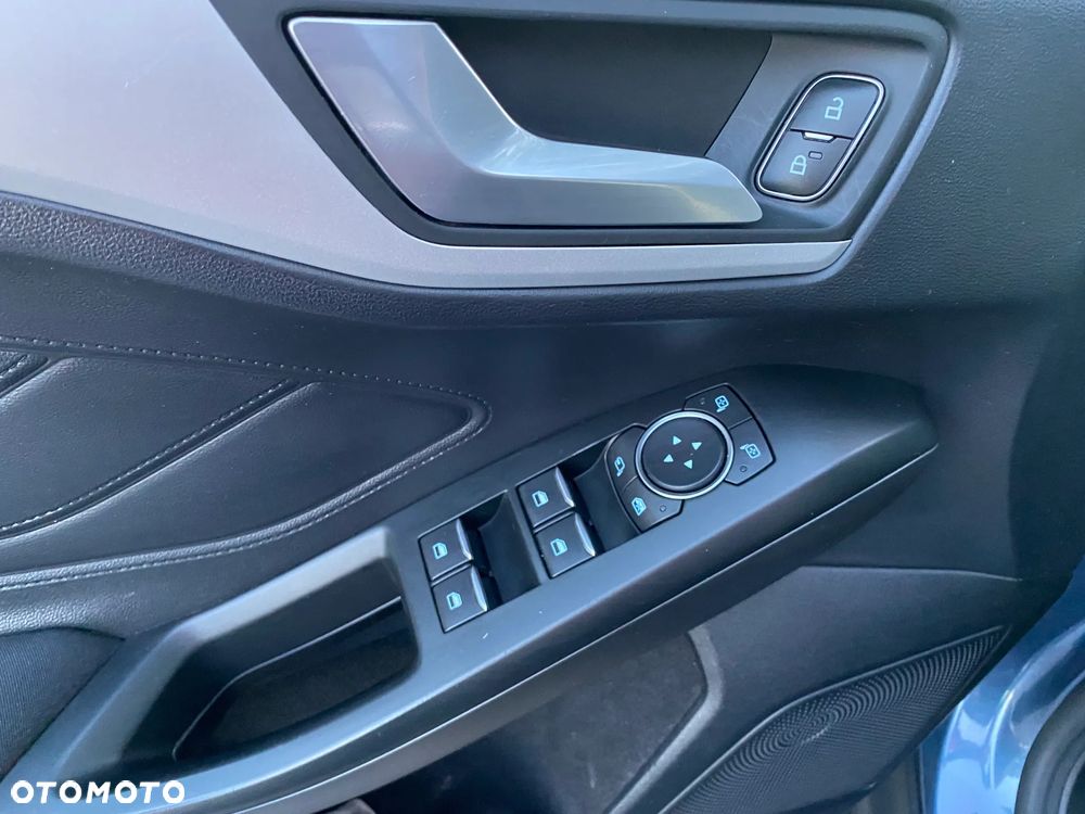 Ford Focus 1.5 EcoBlue STart-Stopp-System TITANIUM X - 15