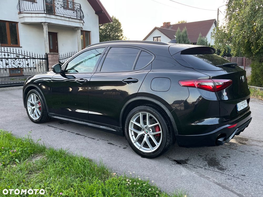 Alfa Romeo Stelvio 2.0 Turbo Veloce TI Q4 - 17