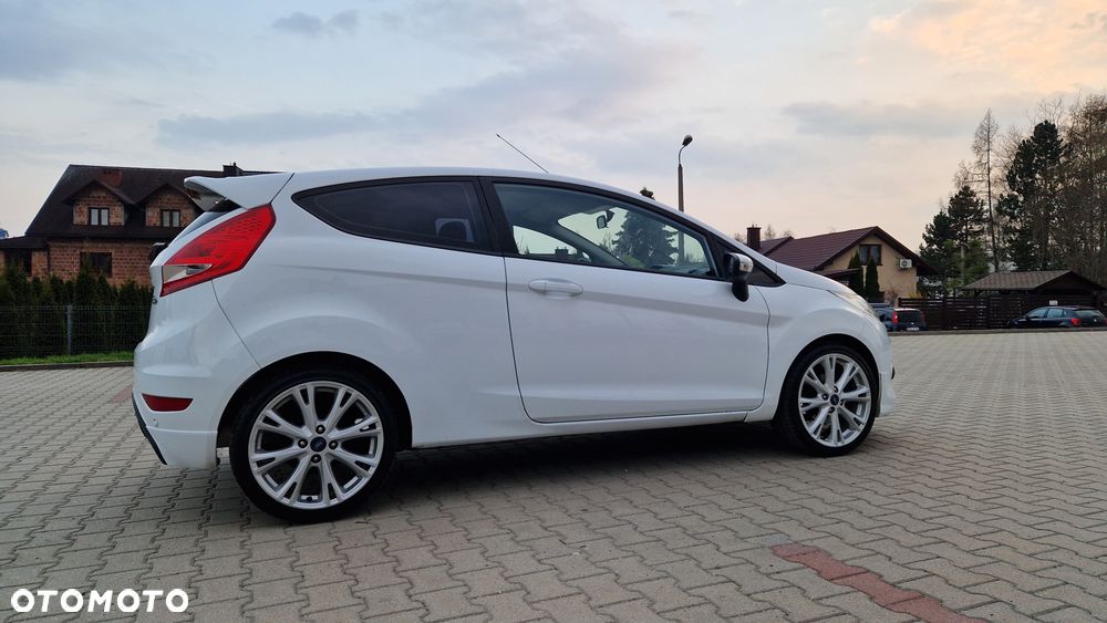 Ford Fiesta 1.6 Ti-VCT Sport - 11