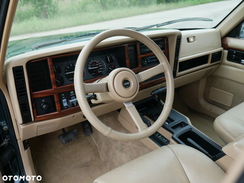 Jeep Cherokee 4.0 Limited - 20