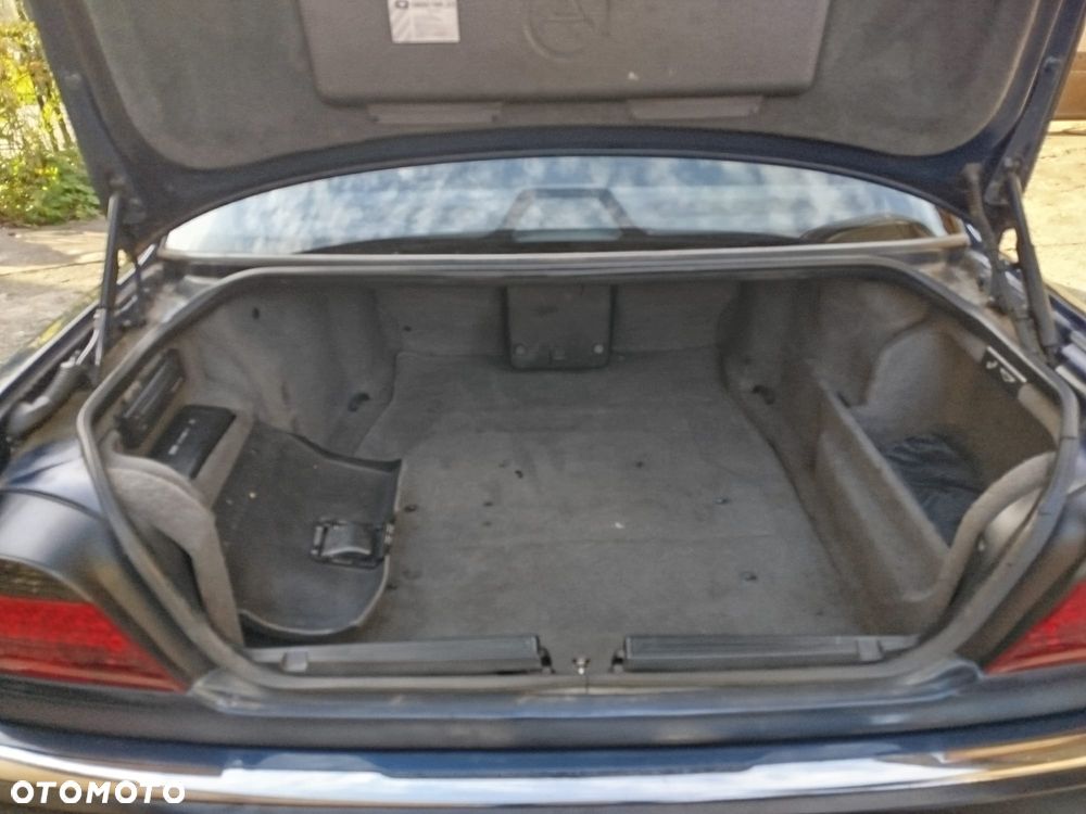 BMW Seria 7 730d - 12