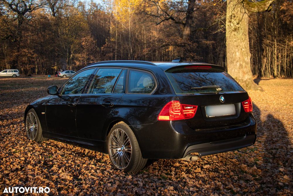 BMW Seria 3 318d DPF Touring Edition Sport - 4