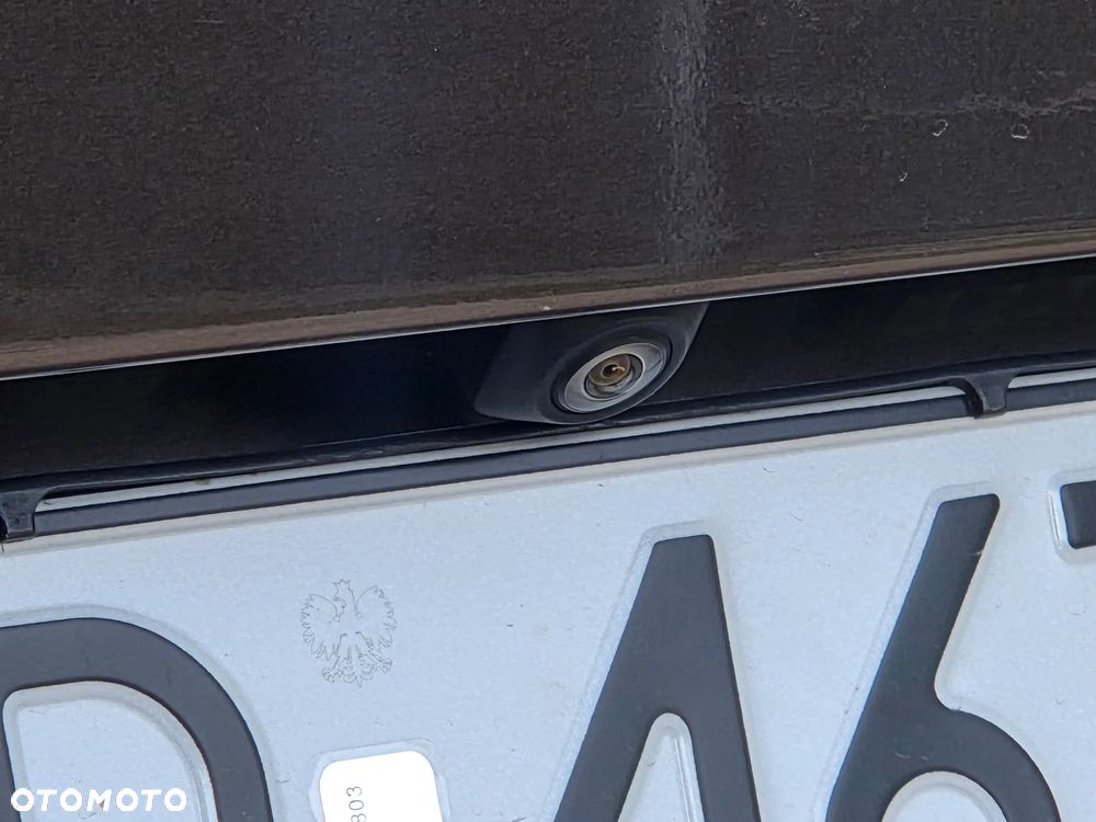 Volkswagen Multivan - 12