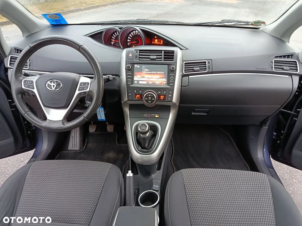Toyota Verso 1.8 5-Sitzer Skyview Edition - 5