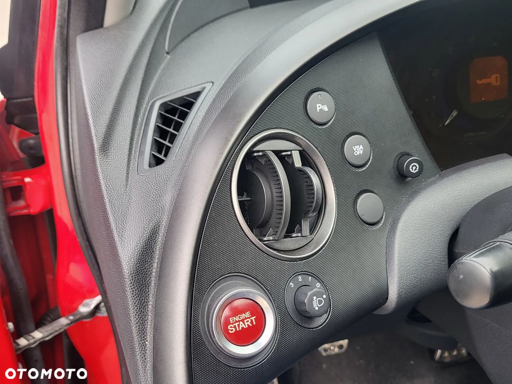 Honda Civic 1.4 i-VTEC Comfort - 27