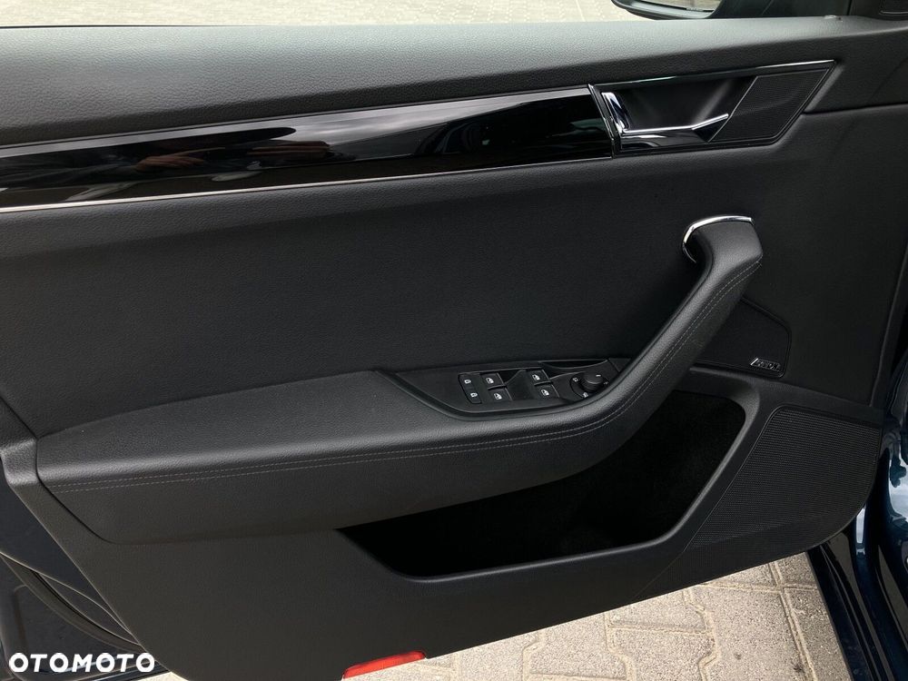 Skoda Superb 2.0 TDI SCR L&K DSG - 13