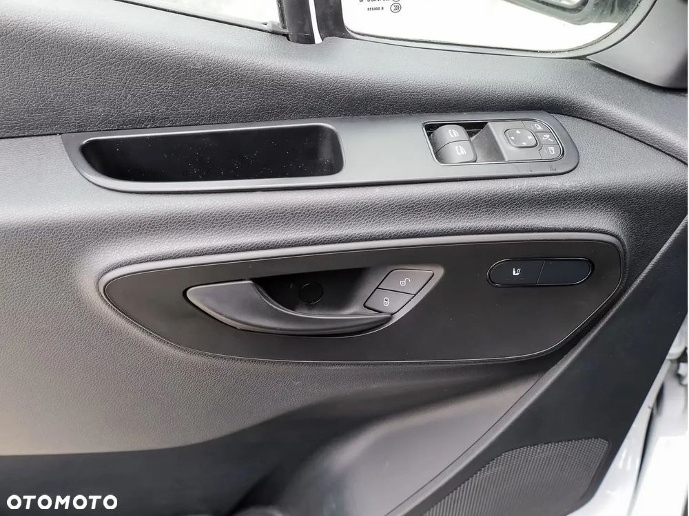 Mercedes-Benz Sprinter - 14