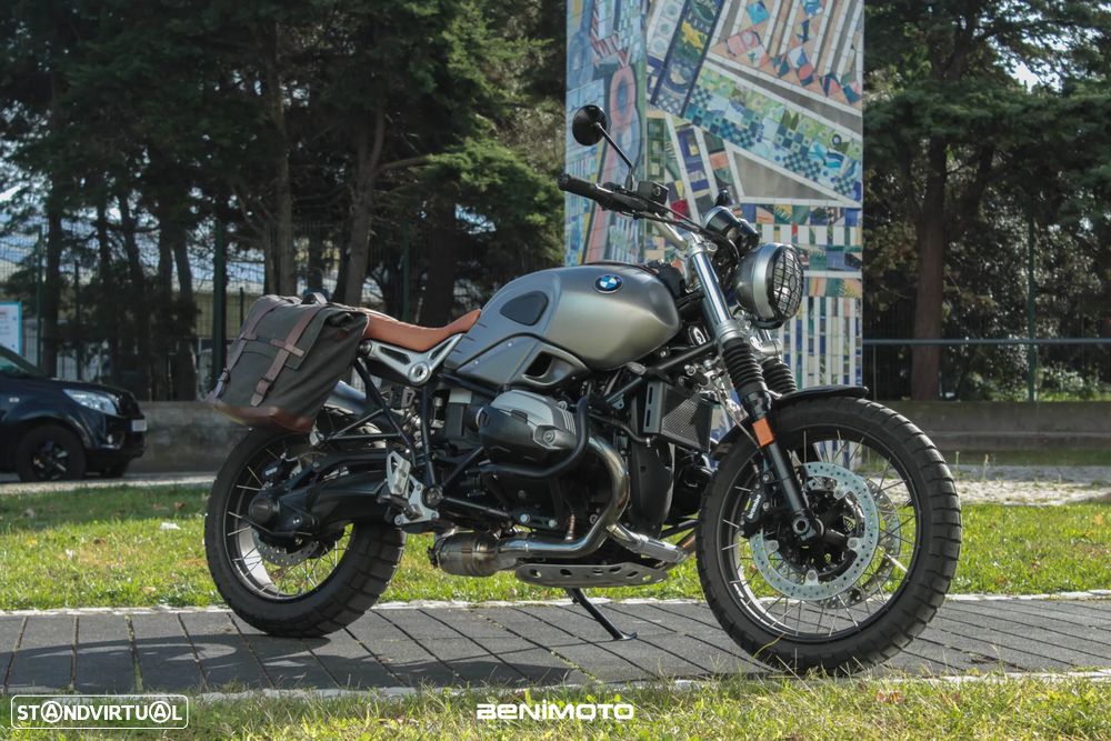 BMW R nineT - 7